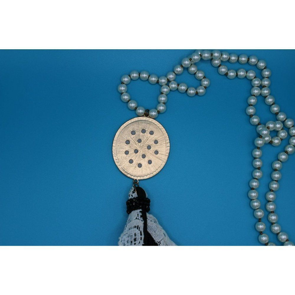 Individual Tied Glass Faux Pearls Druzy Medallion Tassel Long Statement Necklace - Picture 6 of 6